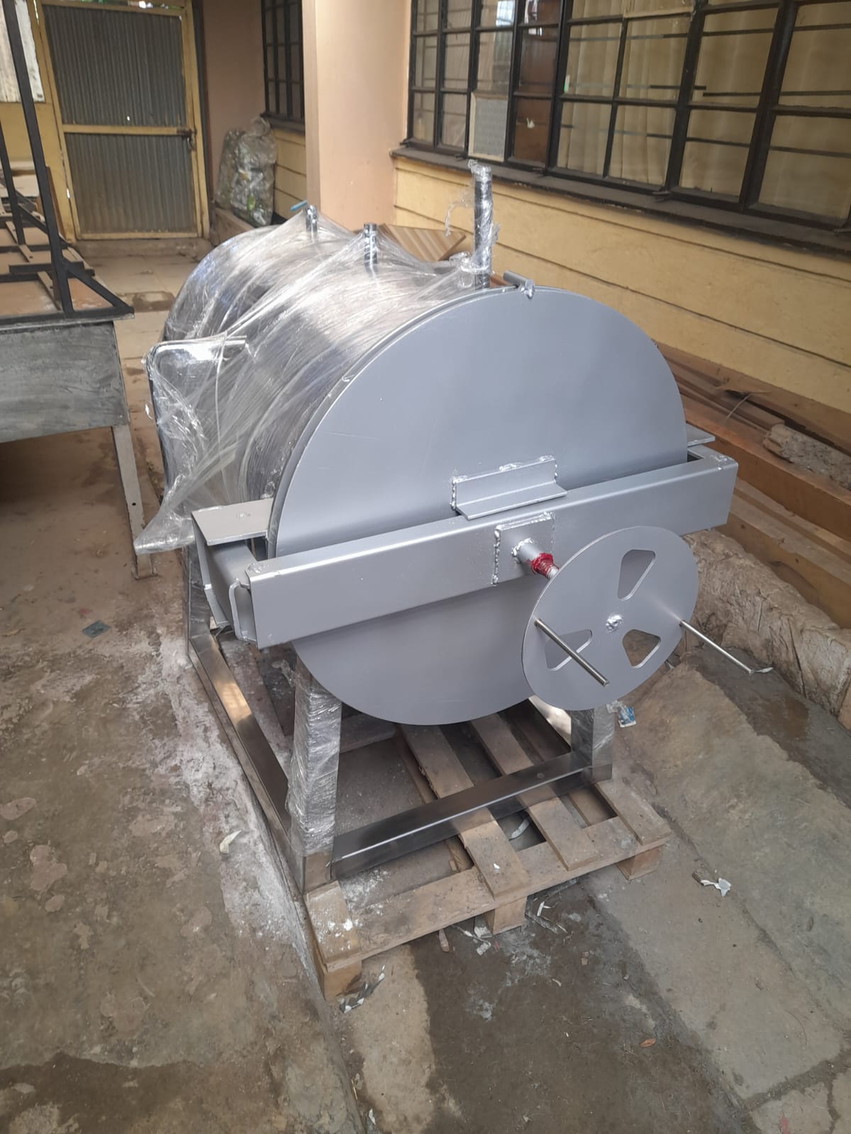 Industrial steam autoclave